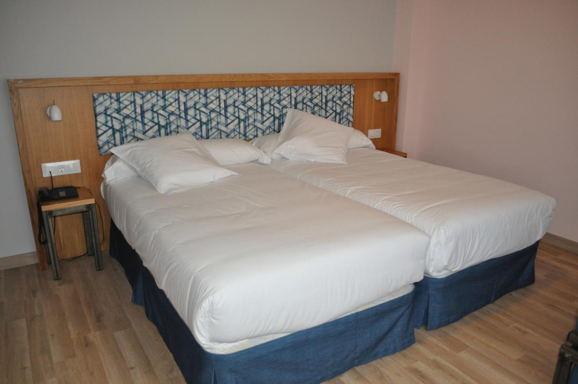 Hotel Celanova Phòng bức ảnh